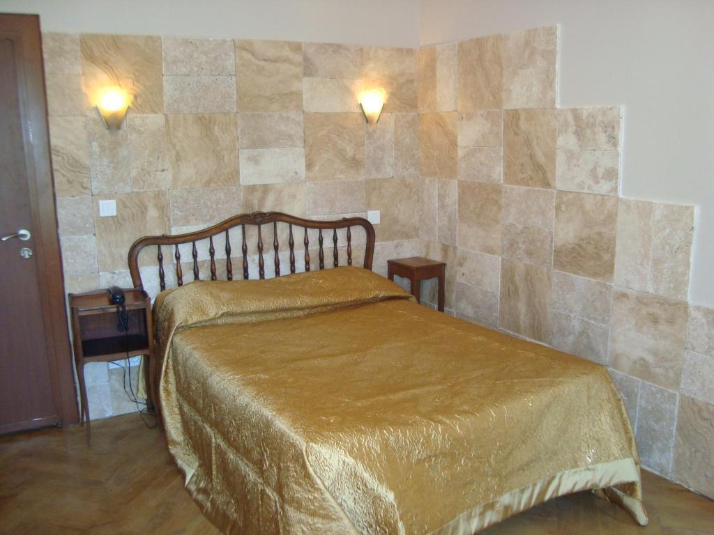 Hôtel Le Sauvage Tournus Quarto foto