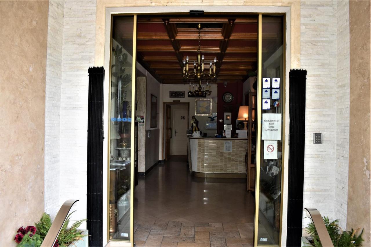 Hôtel Le Sauvage Tournus Exterior foto